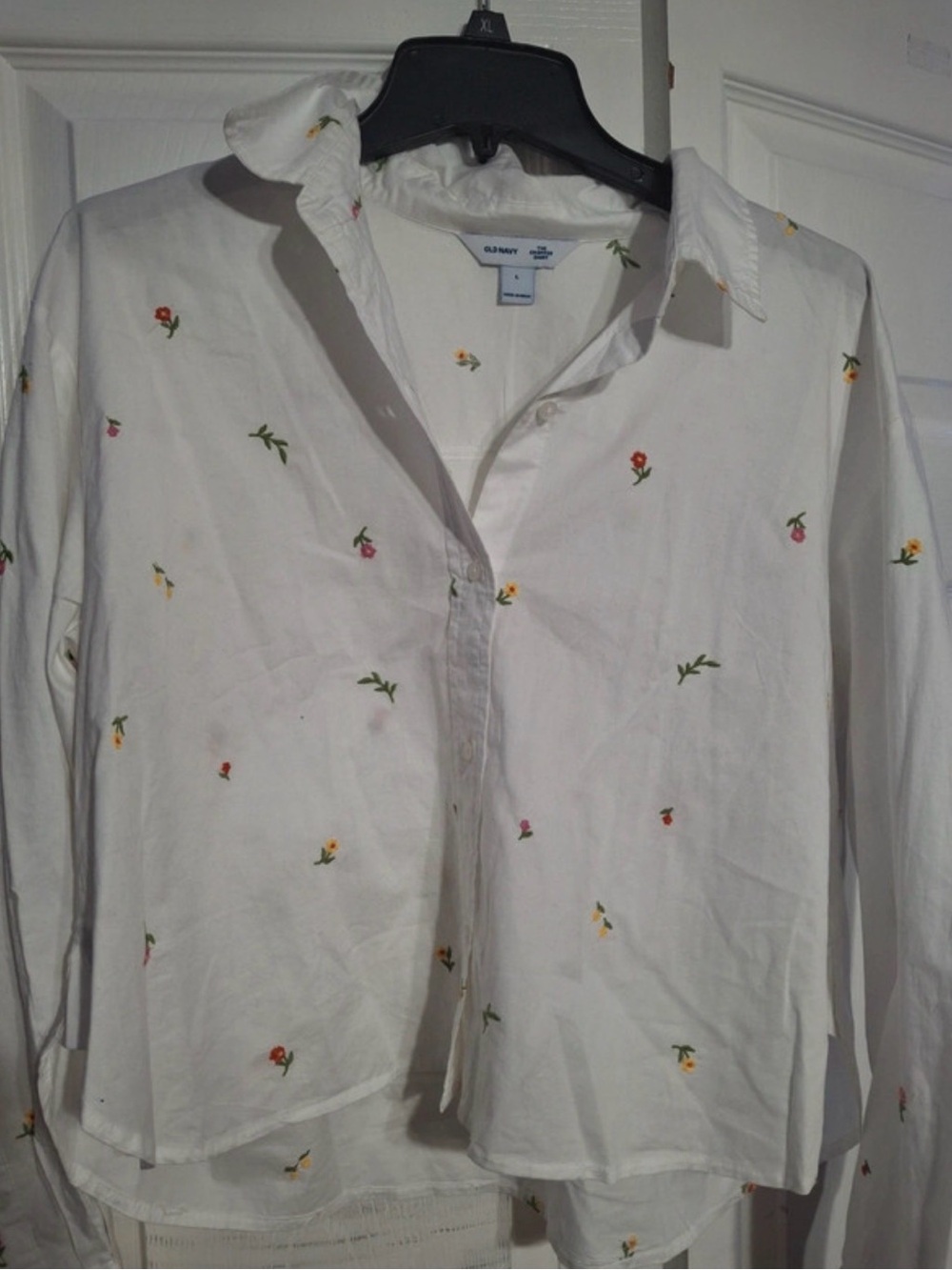 Old Navy White Button-Up Shirt with Tiny Floral Embroidery